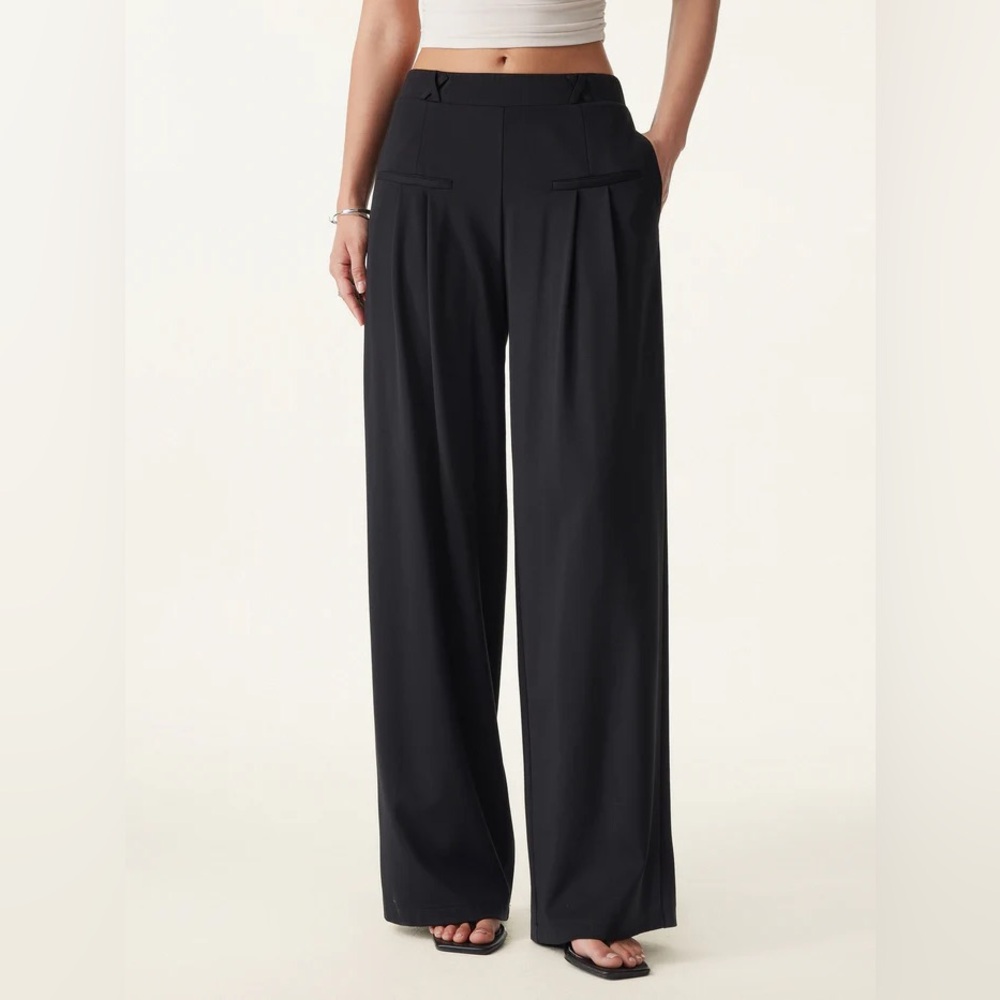 NWT OGL Ponte-De-Roma
Drapey Bamboo Ponte Mid Rise Wide Leg Trouser with Pockets